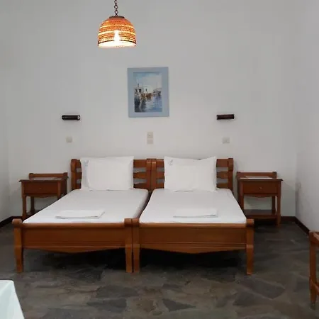 Alkionides Naousa (Paros)