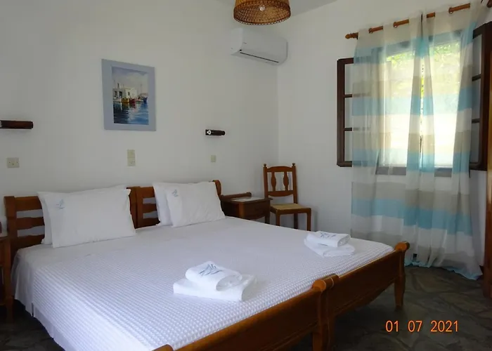 Alkionides Naousa (Paros)