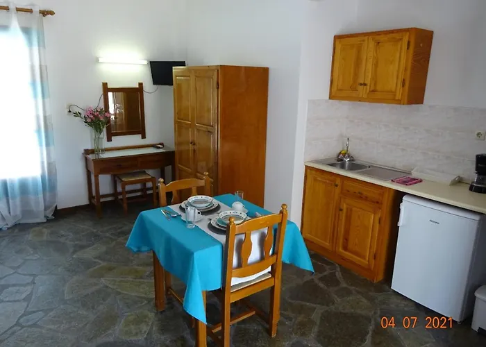 Alkionides Naousa (Paros)