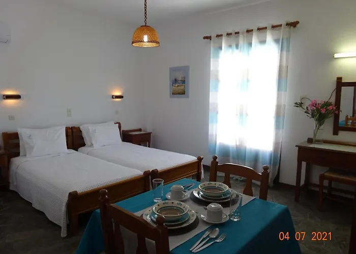 Alkionides Naousa (Paros)