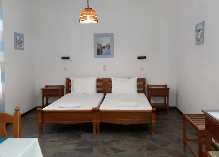 Alkionides Naousa (Paros)