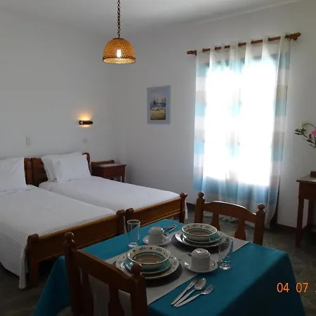 Alkionides Naousa (Paros)